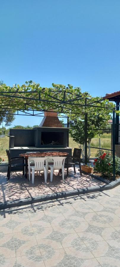 Haus Villa Nea Kallikrateia Luaran gambar